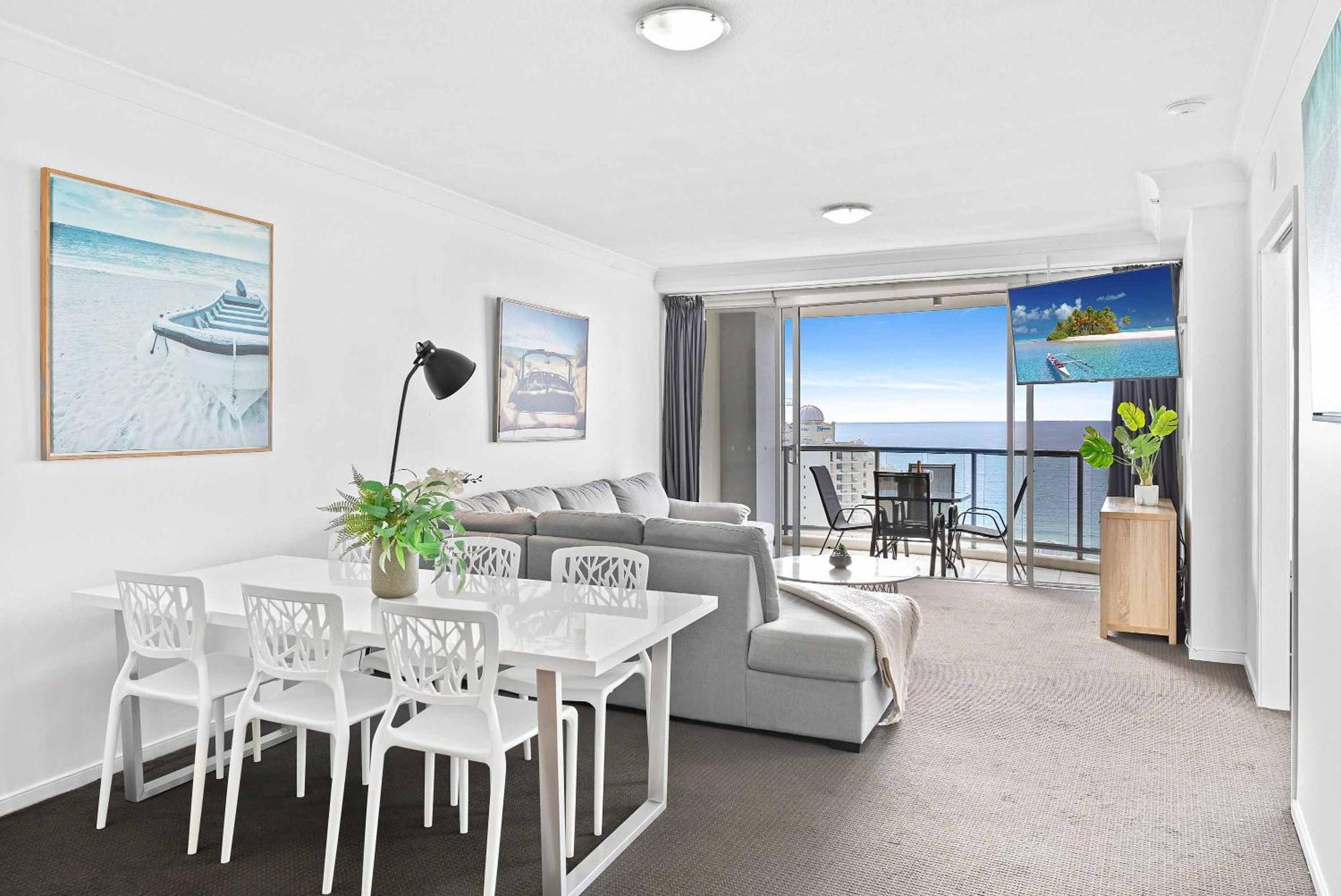 Holiday Holiday Chevron Renaissance Apartments Gold Coast Room photo